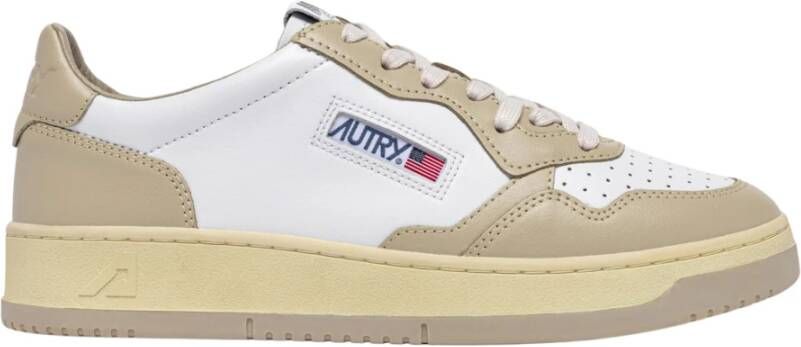 Autry Beige Sneakers met Logo Panelen