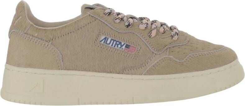 Autry Beige Sneakers voor een stijlvolle look