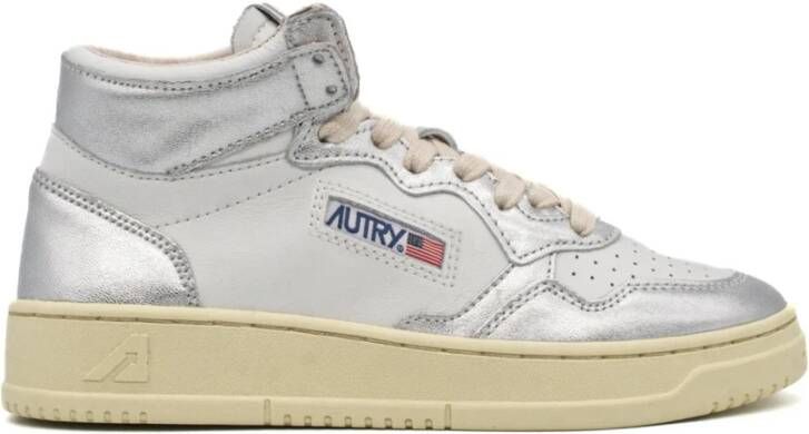 Autry Witte Leren Veterschoenen met Logo Patch White Dames