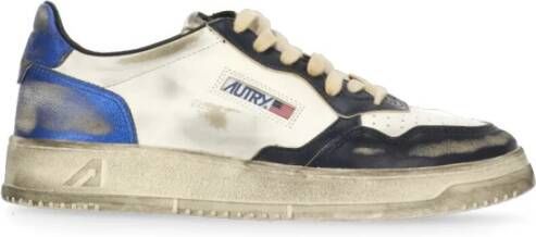 Autry Blauwe Leren Sneakers met Ade de Details