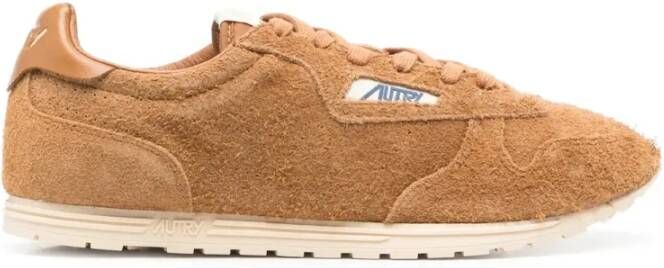Autry Bruin Suède Leren Rubber Sneakers