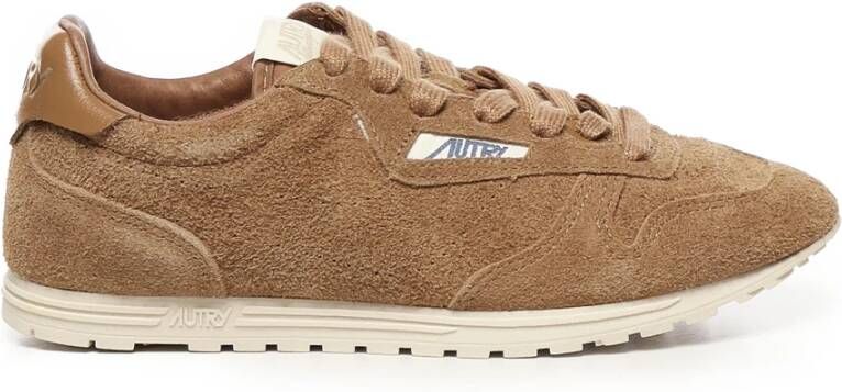 Autry Bruine Suède Leren Sneakers Kameel