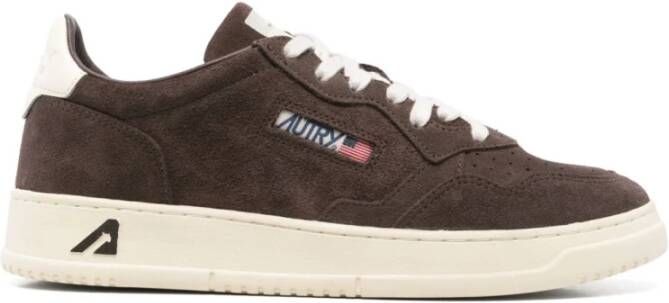 Autry Bruine Suède Sneakers met Blauw Detail