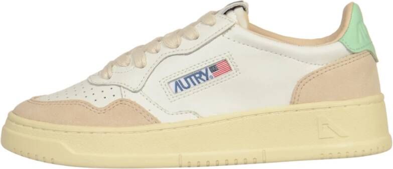 Autry Medalist Lage Sneakers Multicolor Dames