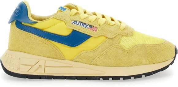 Autry Gele lage sneakers met logo Yellow Dames