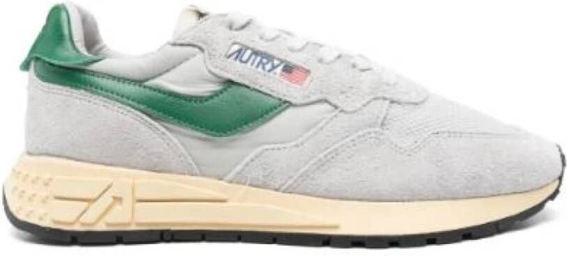 Autry Grijze Leren Sneakers met Logodetail