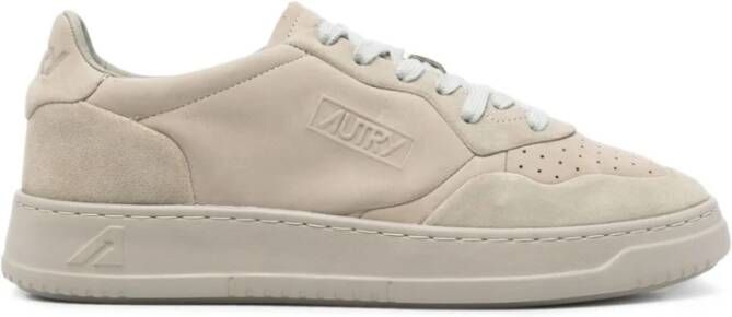 Autry Grijze Sneakers met Medalist Sluiting