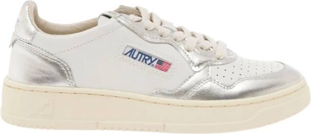Autry Witte Leren Sneakers met Zilveren Details White Dames