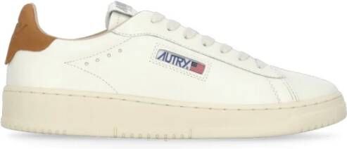 Autry Ivoor Leren Sneakers met Logodetail