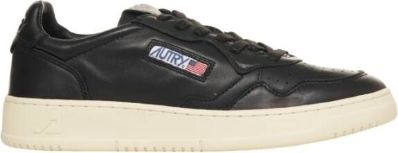 Autry Klassieke Leren Sneakers Zwart Aw25