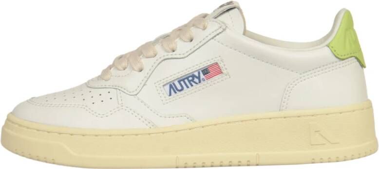 Autry Witte Sneakers met Groene Details White Dames