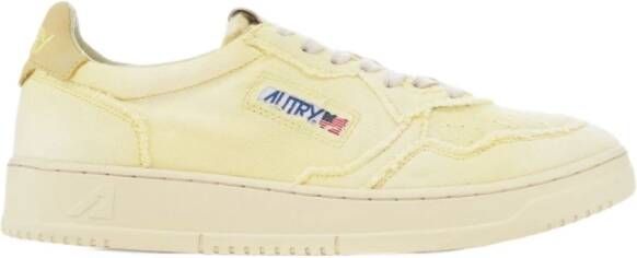 Autry Denim Sneakers met Geel Iris-patroon White Heren
