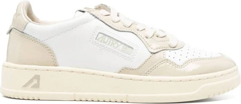 Autry Lage Top Veterschoenen