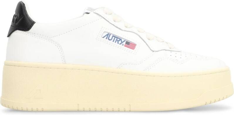 Autry Lage Platform Sneaker met Warme Voering White Dames