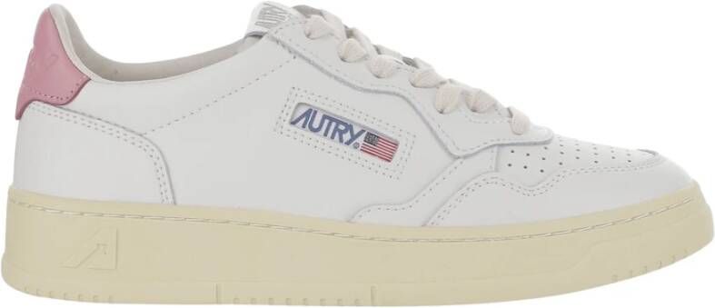 Autry Leren Veterschoenen met Logo Details