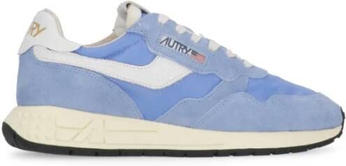 Autry Lichtblauwe Suède Sneakers voor Vrouwen