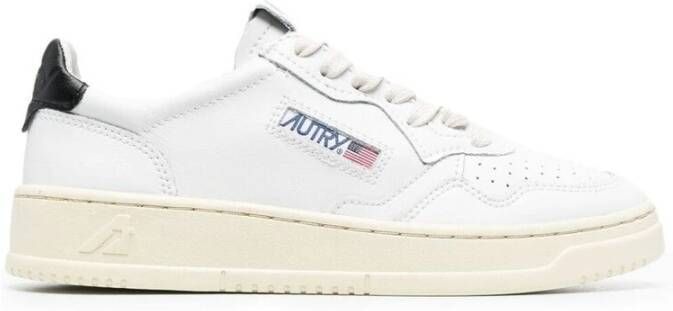 Autry Medalist Lage Sneakers Van Leer