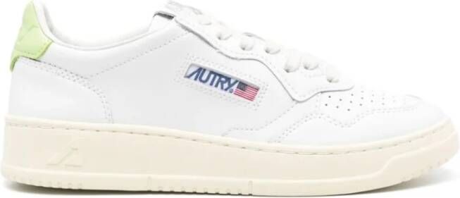 Autry Witte Sneakers met Groene Details White Dames