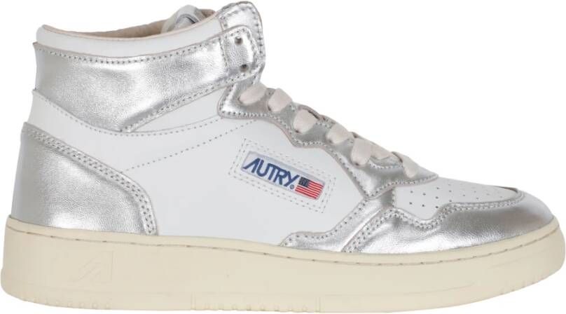 Autry Witte Leren Veterschoenen met Logo Patch White Dames