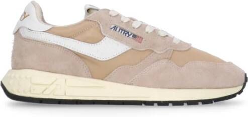 Autry Roze Suède Sneakers voor Vrouwen