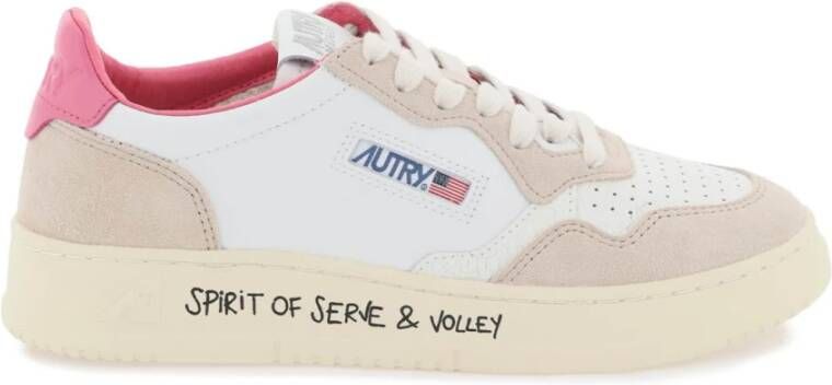 Autry Vintage Stijl Lage Top Leren Sneakers in Wit Zand Roze White Dames