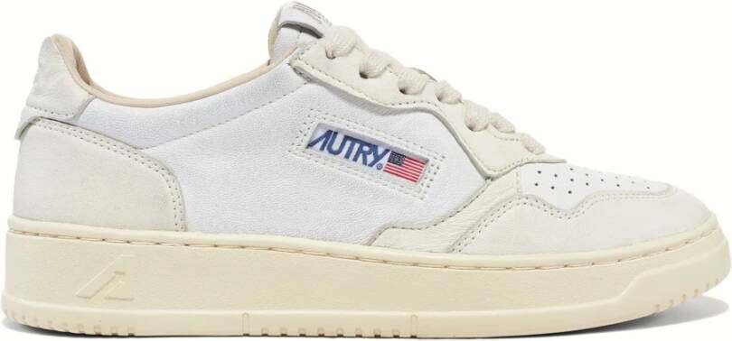 Autry Witte Medalist Sneakers Logo Patch White Dames