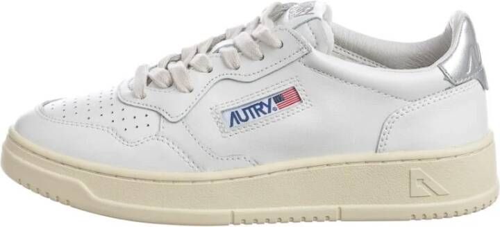 Autry Witte Leren Sneakers met Vetersluiting Wit Dames