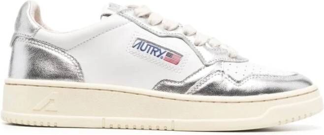Autry Kleurrijke leren sneaker met reflecterend label