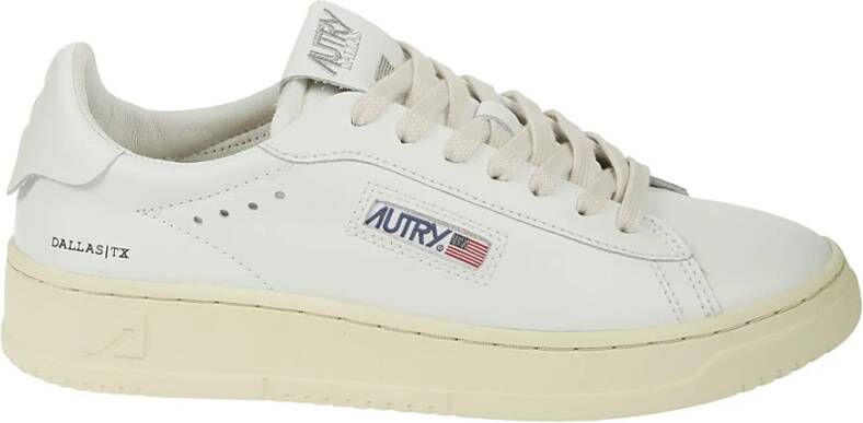 Autry Low-Top Sneakers Classic White Dallas Leather Sneakers in wit