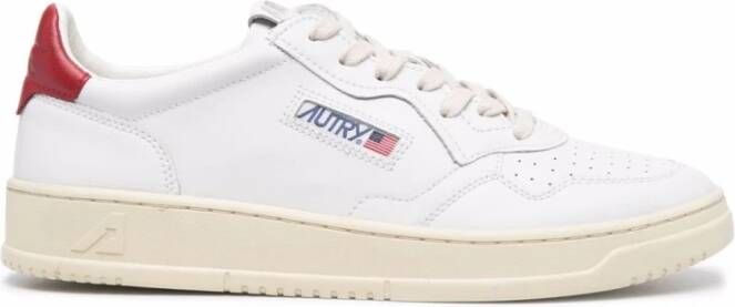 Autry Upgrade je Sneaker Game met Witte en Rode Leren Sneakers voor nen White