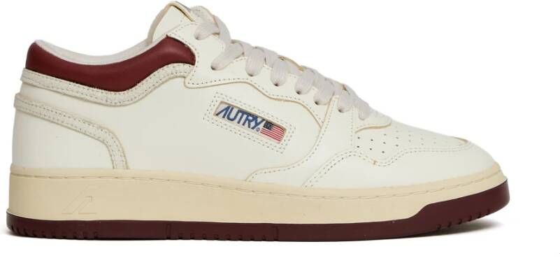 Autry Stijlvolle Sneakers voor Casual Uitstapjes