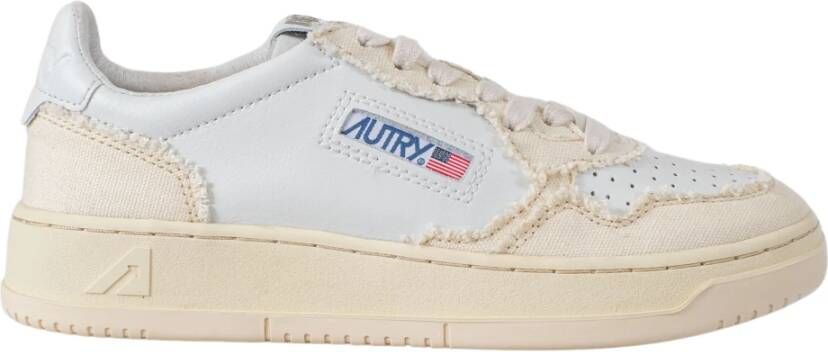 Autry Tijdloze vintage-geïnspireerde witte leren sneakers Multicolor Dames