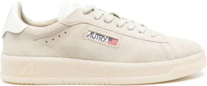 Autry Veelzijdige lage sneakers voor stedelijke stijl
