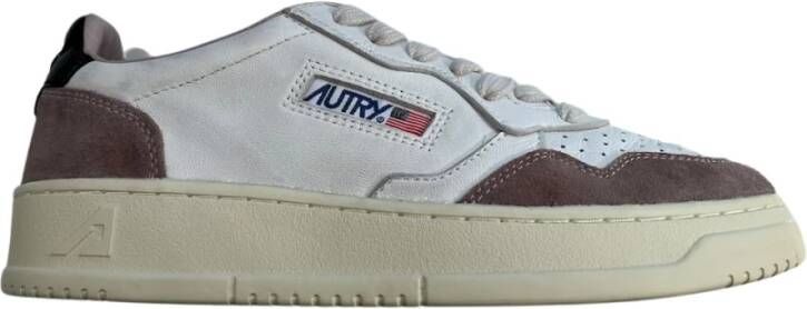 Autry Vintage-geïnspireerde leren sneakers met iconische groene hak Beige Dames