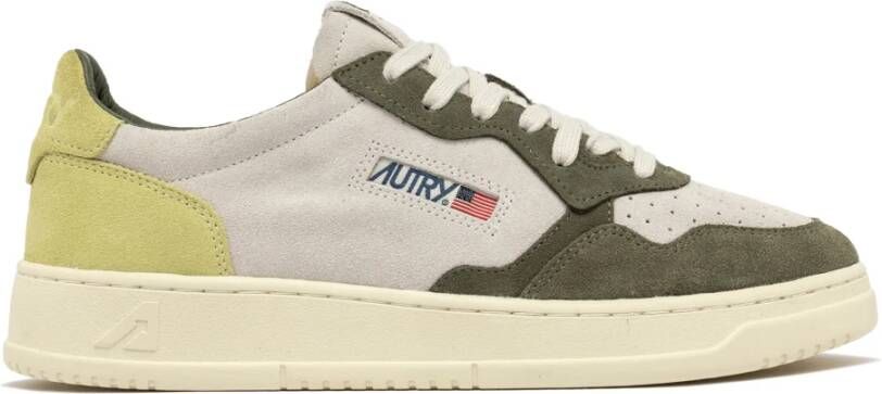 Autry Vintage-geïnspireerde suède sneaker met geperforeerde neus Green Heren