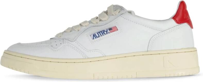 Autry Upgrade je Sneaker Game met Witte en Rode Leren Sneakers voor nen White