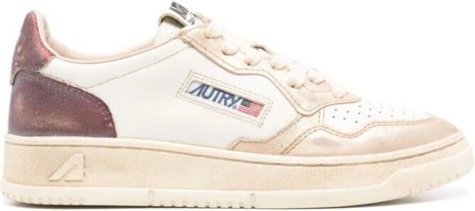 Autry Met de hand vervaardigde leren sneakers in verschillende kleuren