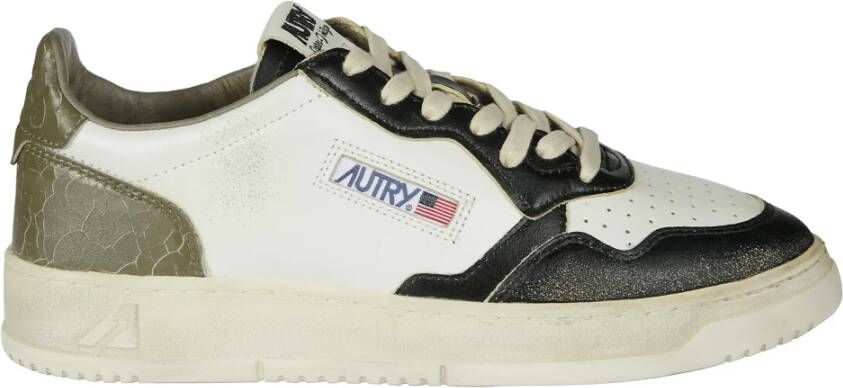 Autry Vintage Low Top Sneakers
