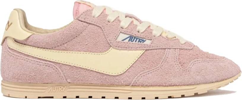 Autry Low-Top Sneakers Low-Profile Vitello And Nylon Sneakers in roze