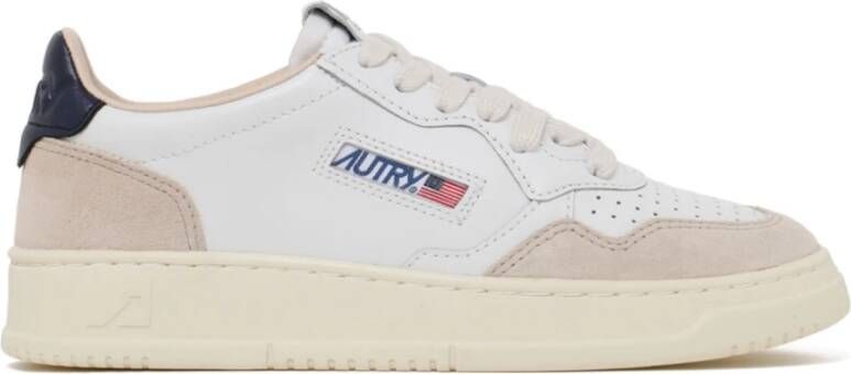 Autry Witte leren sneakers met groene hiel geïnspireerd op jaren 80 design White