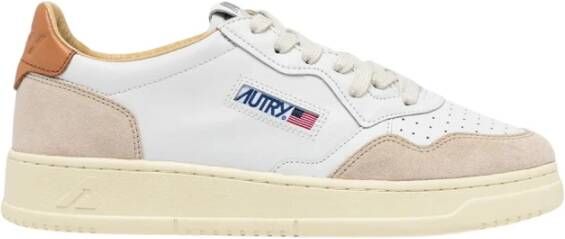 Autry Witte lage sneakers met logo White Dames