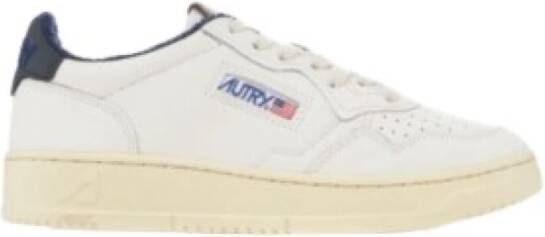 Autry Witte Geiten Suede Sneakers Wit Dames