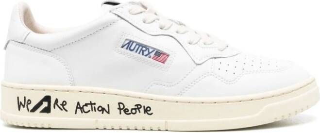 Autry "Witte Lage Sneakers met Geperforeerde Neus" Wit Heren