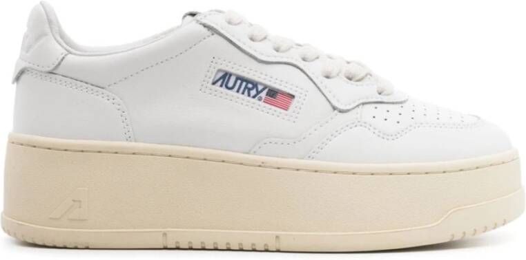 Autry Witte Leren Sneakers Geborduurd Logo White Dames