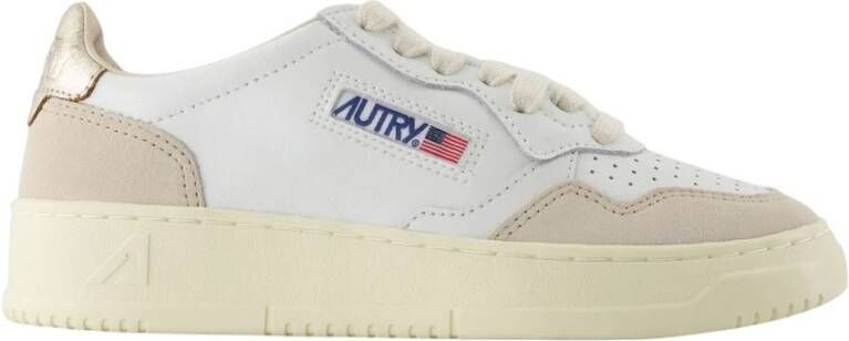 Autry Witte Gouden Sneakers met Geperforeerde Details White Dames