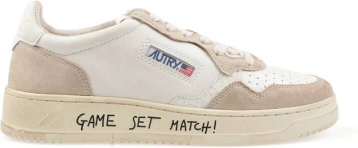 Autry Medalist Sneakers Wit Leer met Geperforeerde Neus White Heren