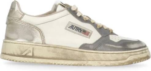 Autry Witte Leren Sneakers met Contrasterende Details