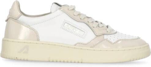 Autry Witte Leren Sneakers met Contrasterende Details
