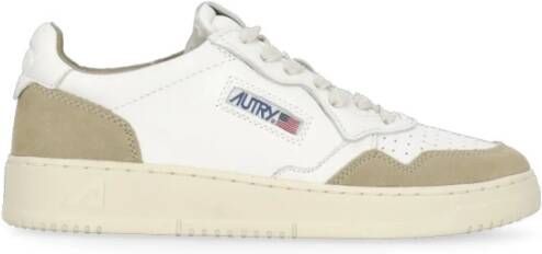 Autry Witte Leren Sneakers met Geborduurd Logo