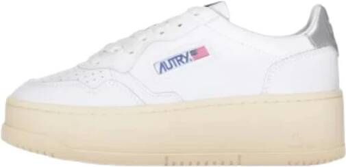 Autry Witte Leren Sneakers met Geperforeerd Ontwerp